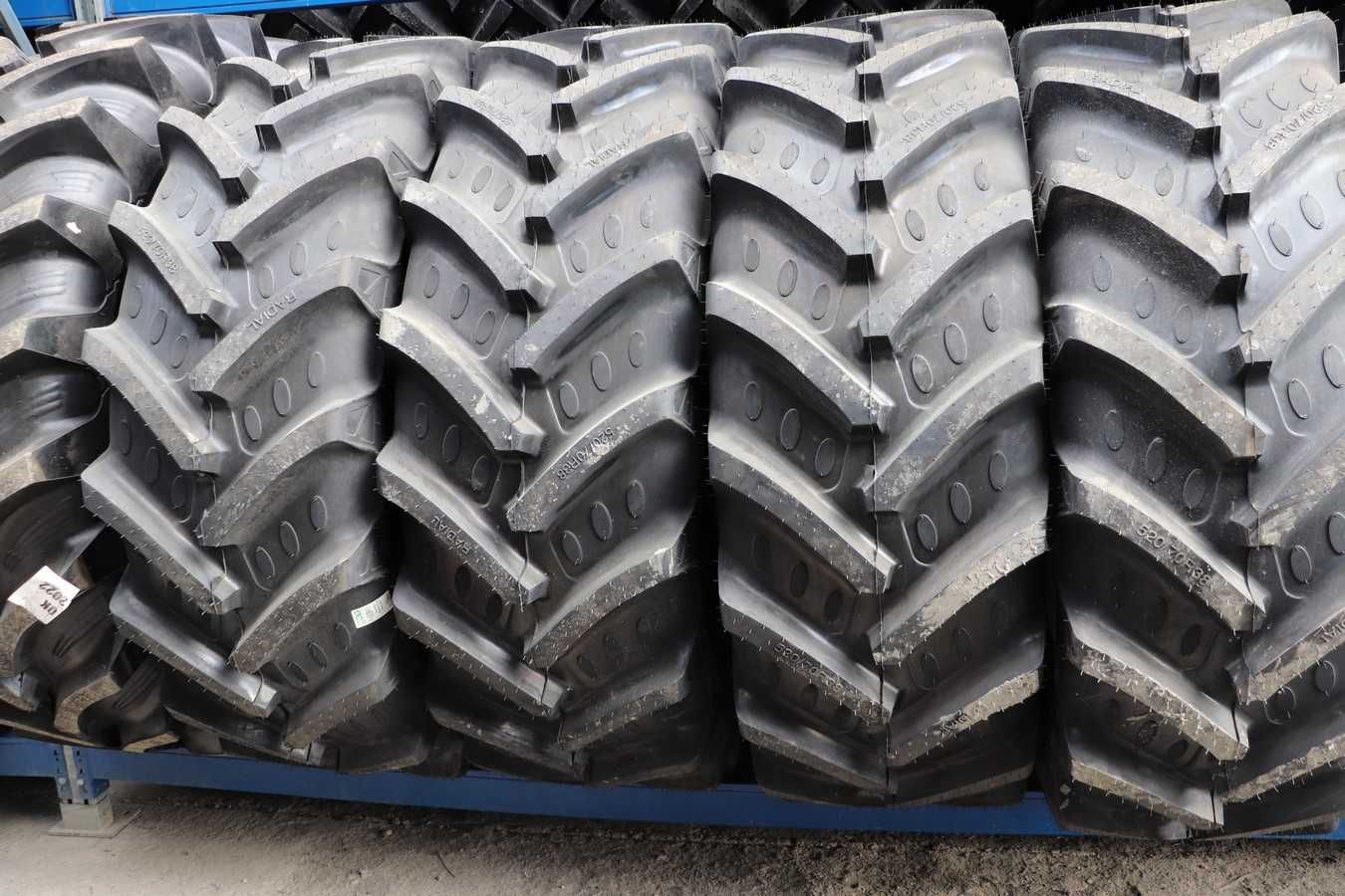 Cauciucuri noi 520/70R38 BKT AGRIMAX anvelope tractor SAME