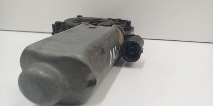 Motoras macara Renault Laguna prima generatie (facelift)