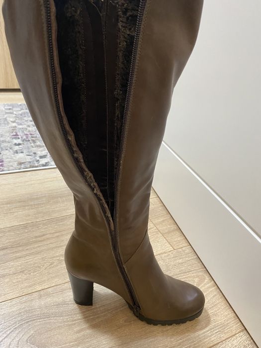 Cizme îmblănite din piele