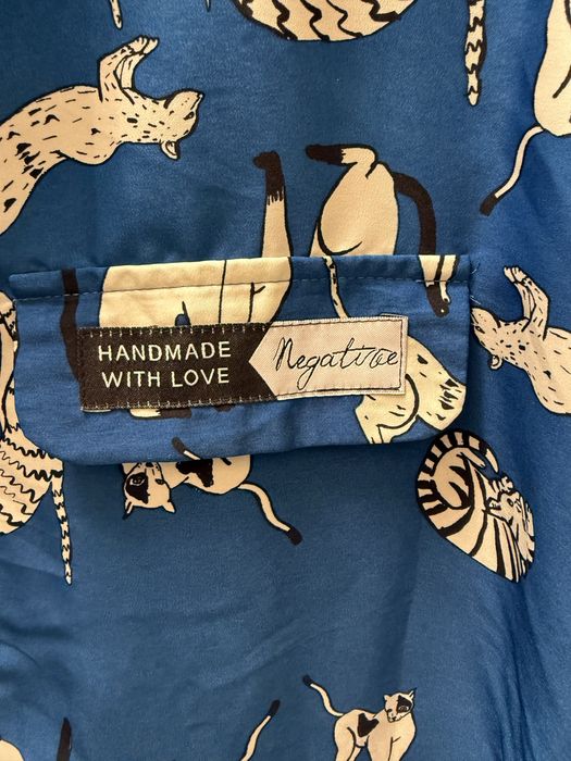 Широка, свободна рокля Negative