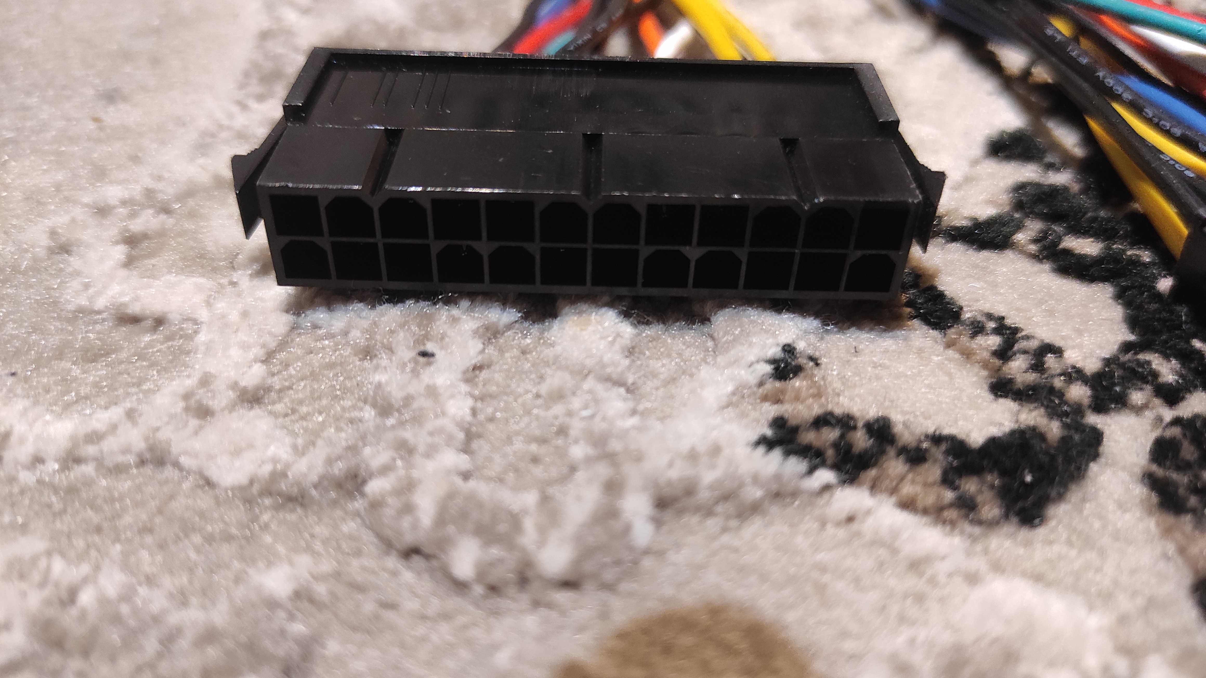 adaptor mufa sursa de la 24 la 14 pini 13 cm noi