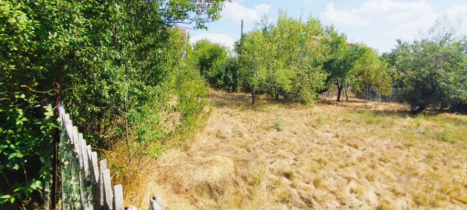 Продава се ПАРЦЕЛ в село Егълница, област Перник