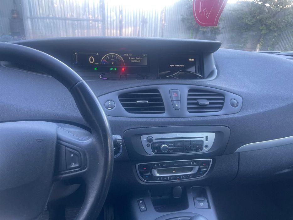 Renault Grand Scenic 7 locuri / 2014/1,6 diesel, 130 cp. euro5