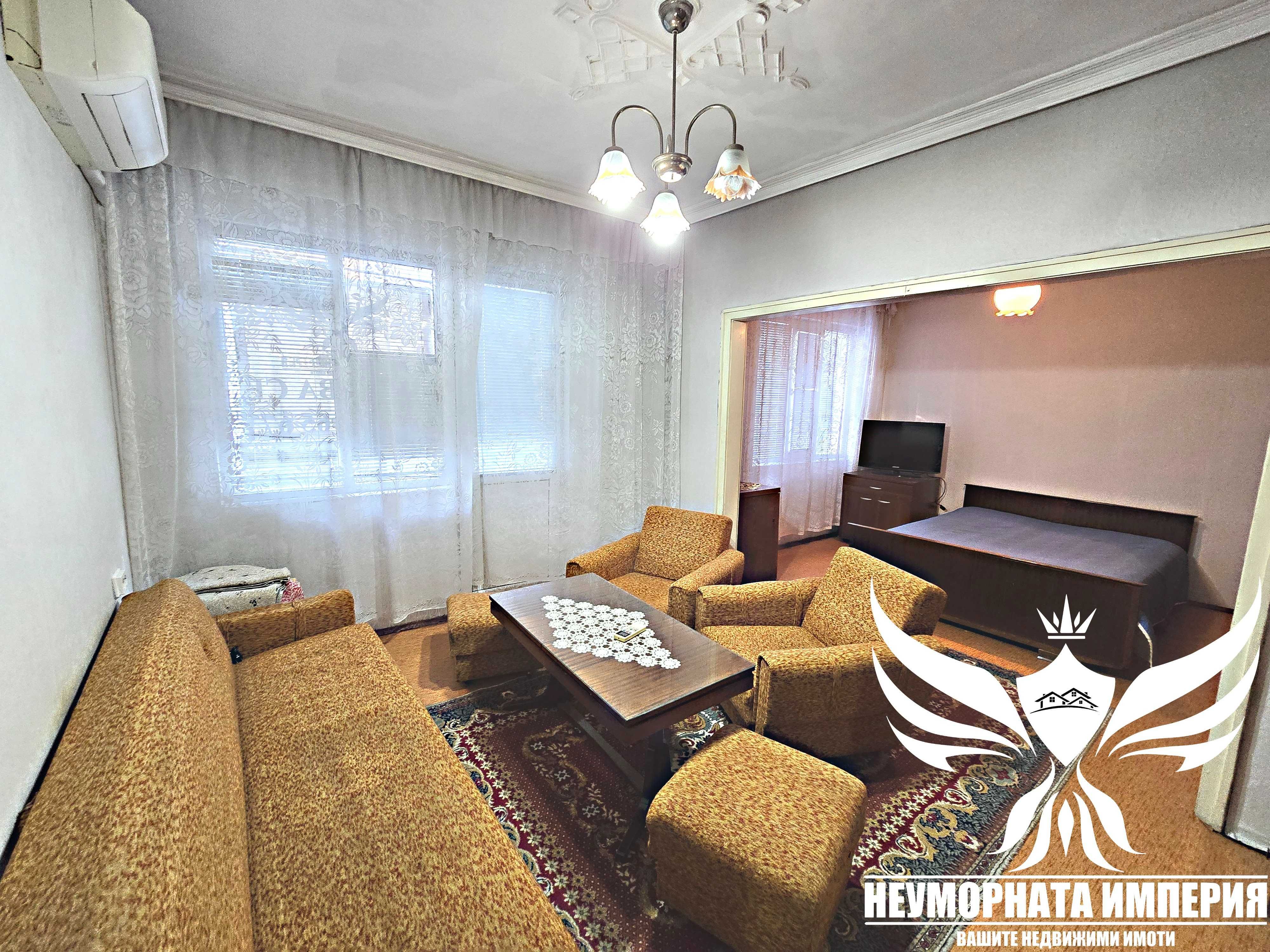 Продавам двуетажна къща РЗП 140кв. и 95кв.м. двор в гр.Асеновград