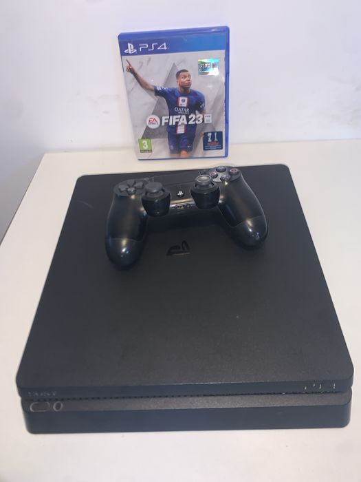 Vand ps4 slim si fifa 23
