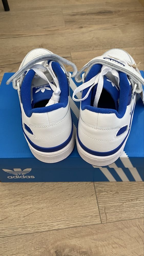 Маратонки adidas forum low