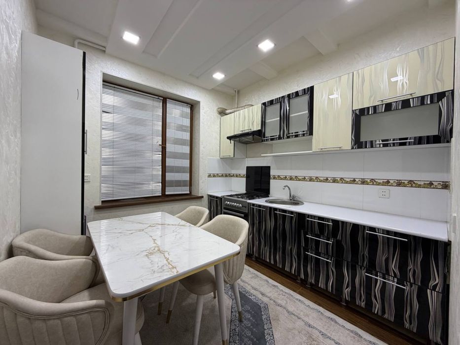 Продается 3х комнатная квартира с евро ремонтом с мебелью и техникой