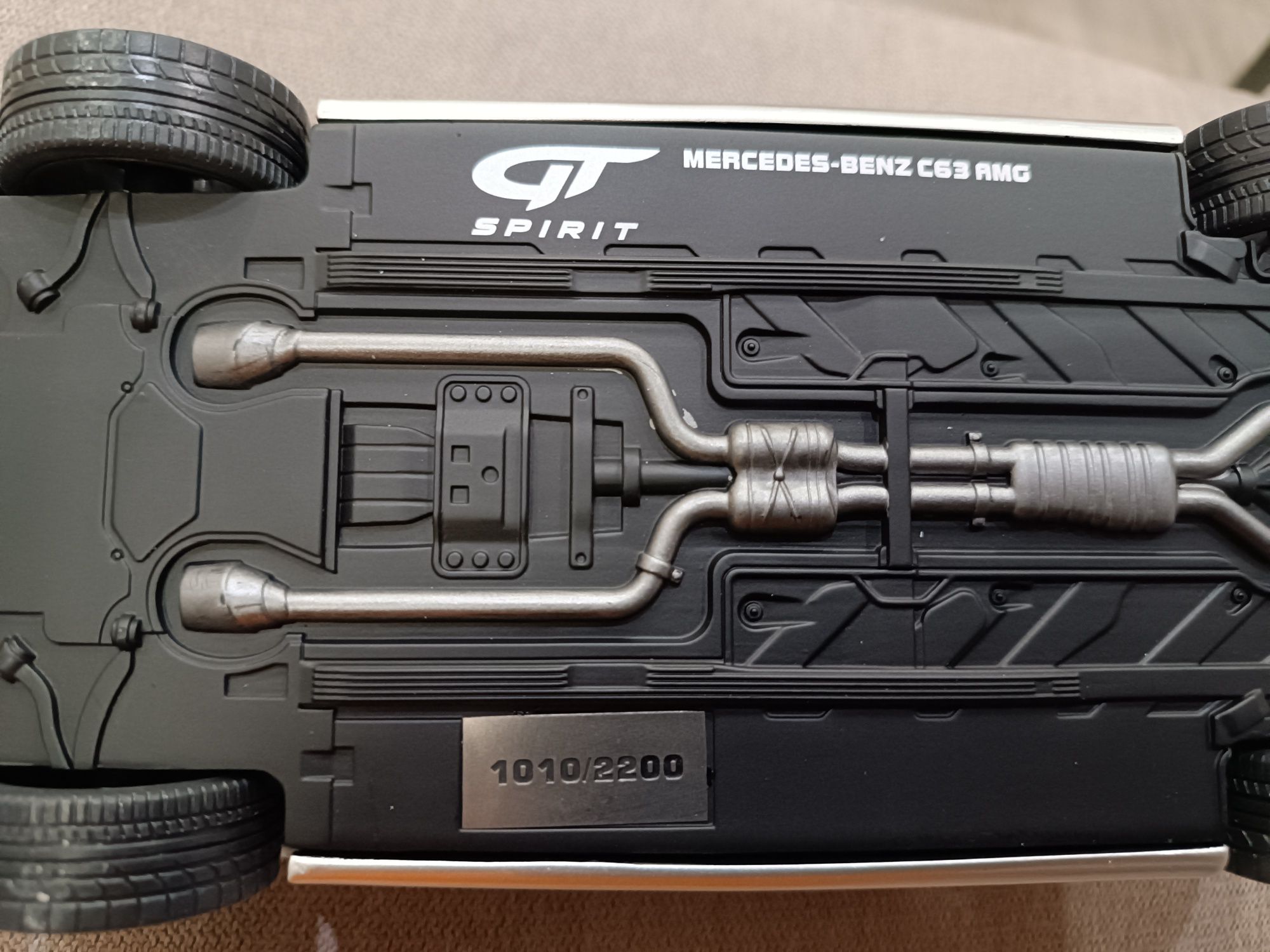 Mercedes w204 C63 AMG 1:18