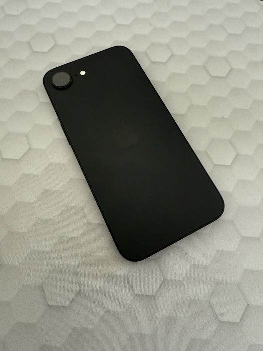 Iphone 16e / 128gb / IMPECABIL