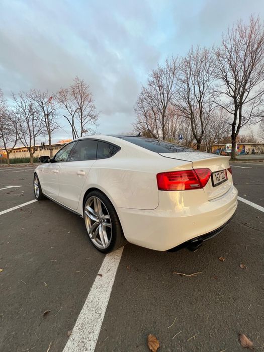 Audi A5 2.0tdi  full S-line  2013