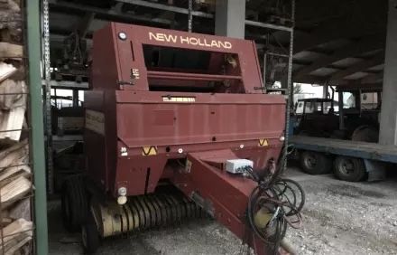 New Holland 640 B Bale Command – Presă de baloți rotunzi cu plasă