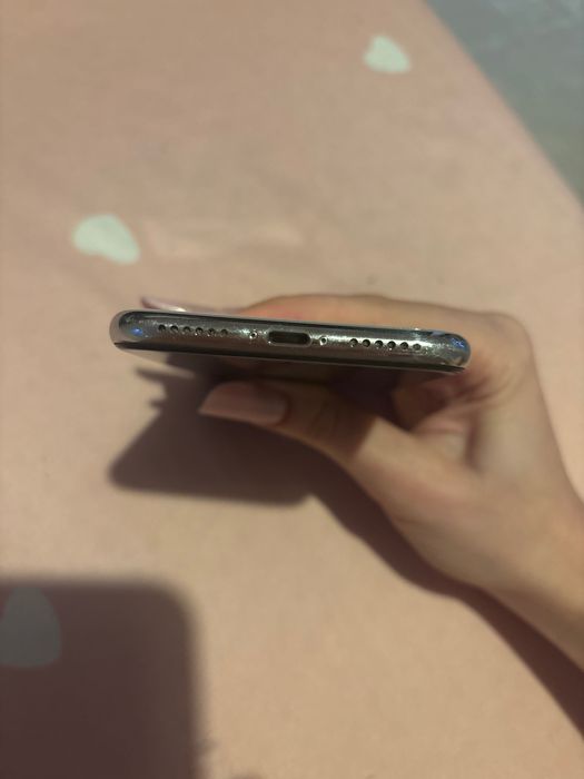 Vand Iphone X pentru piese