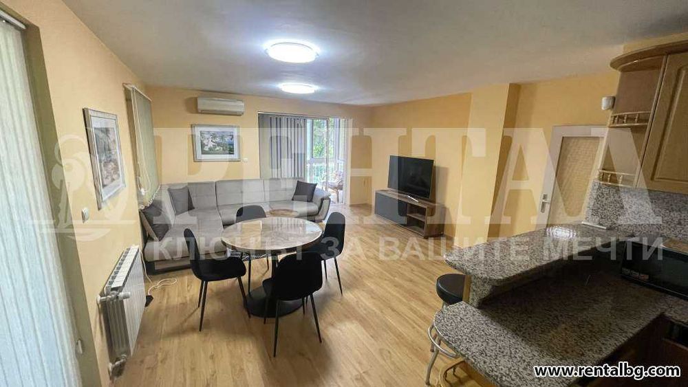 Дава се под наем Тристаен апартамент в Пловдив, Център - 115 кв.м за 600 € - Снимка #1