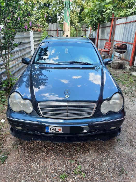 Vand Mercedes c220