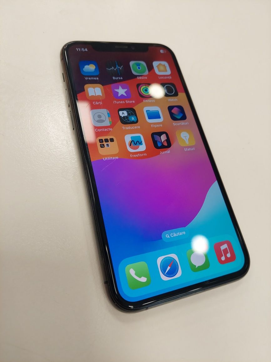 Vând Apple iPhone 11 Pro de 64Gb Neverlocked, fără probleme //poze