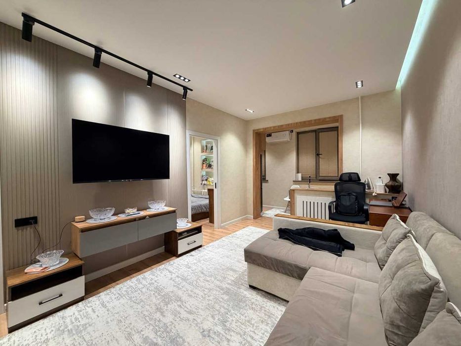 2х комнатная евро квартира 38м2 Юнусабад метро Туркистан: ПРОДАЕТСЯ