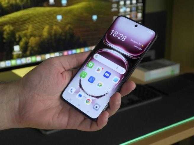 OPPO Reno12 Pro la cutie 10/10, Dual SIM, 512GB, 12GB RAM, 5G