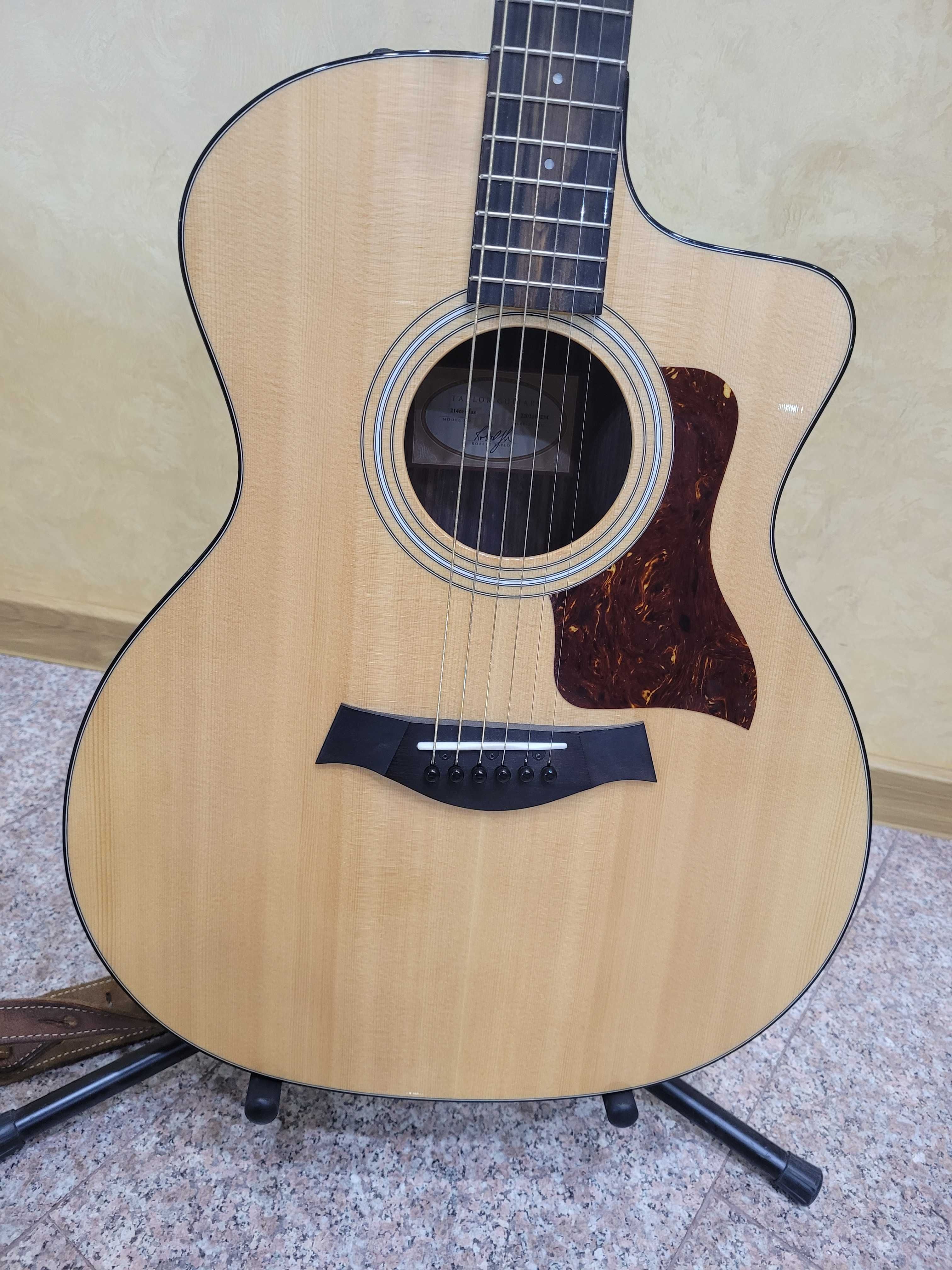 Chitara electroacustica Taylor 214ce plus