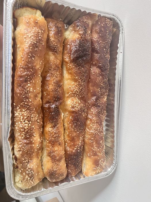 Placinta cu branza sarata, branza dulce, vărzar sau mere