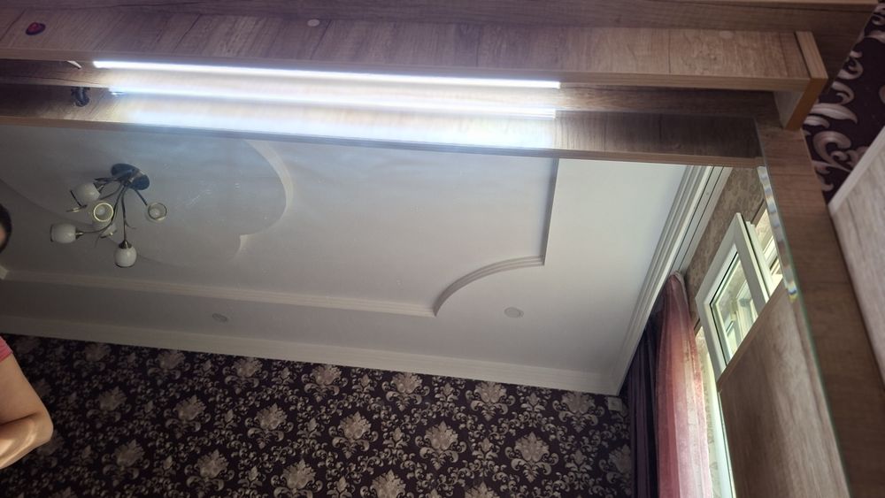 Трюмо-комод с подсветкой