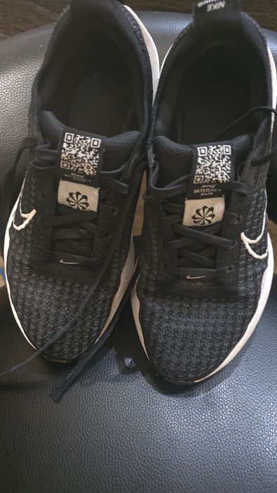 Маратонки    Nike