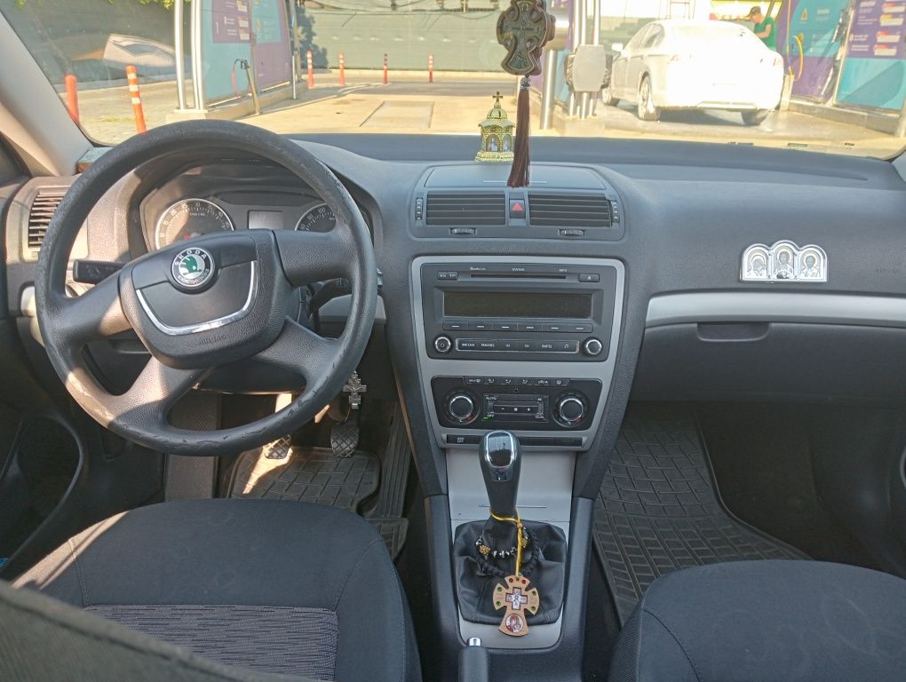 SKODA Octavia2012