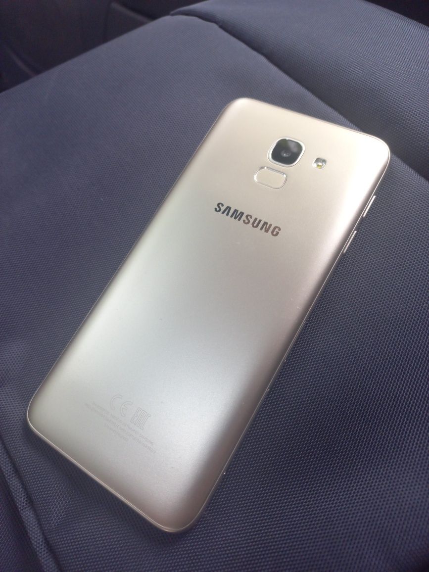 Samsung J6 (SMJ600). Ideal