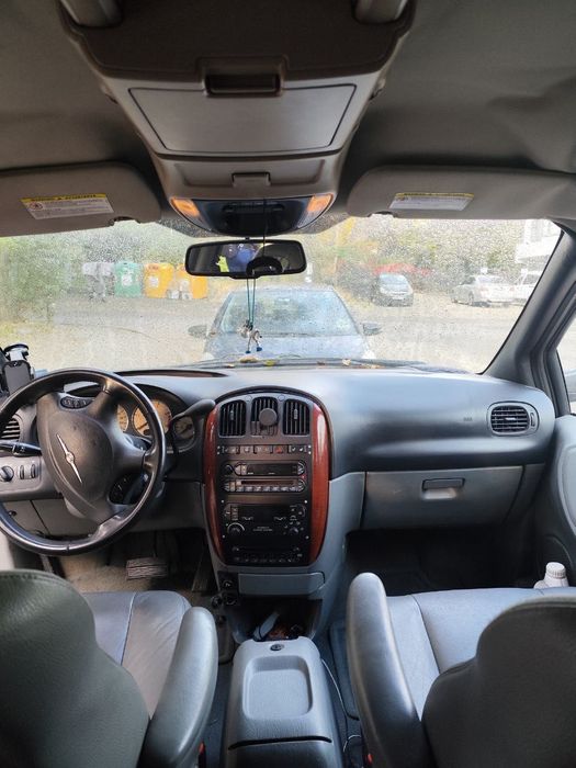 Chrysler  Grand Voyager