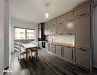 Campina 10. Bloc nou. Apartament cu 3 camere. Parcare.