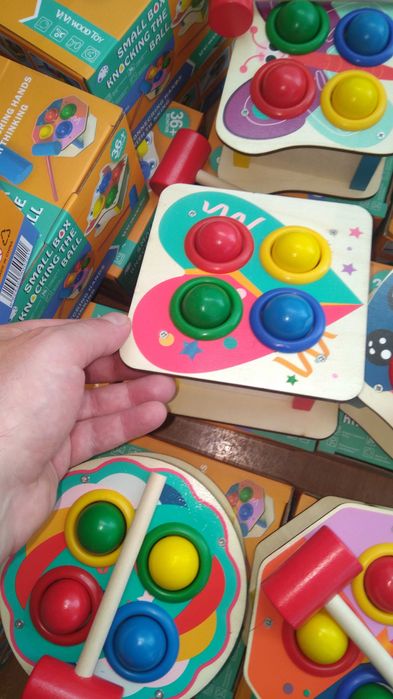 Ново 6 модела дървени масички с топки и чук за урдяне/ дървени играчки