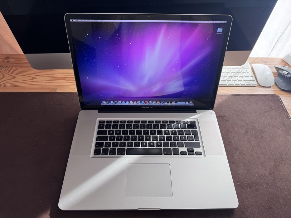MacBook Pro (17-inch, Mid 2010), i7 2.8 Ghz, Configurație Rară, 9.5/10