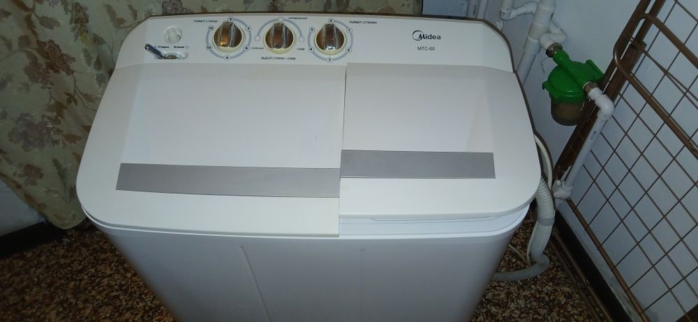 Продам машинку полу автомат...