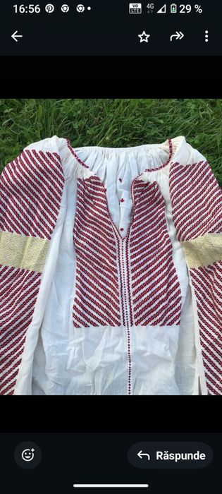 Ie traditionala veche lucrata manual in stare bun