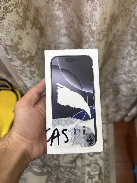 новый Iphone 16 pro 128