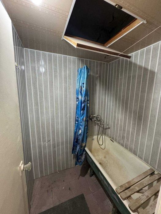 СРОЧНО !! Продается квартира в Яшнабаде 2/5/9 ( 55 кв/м ) Панеллий