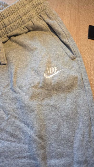 Pantaloni Nike, mar.XL, pentru baieti, gri, originali.