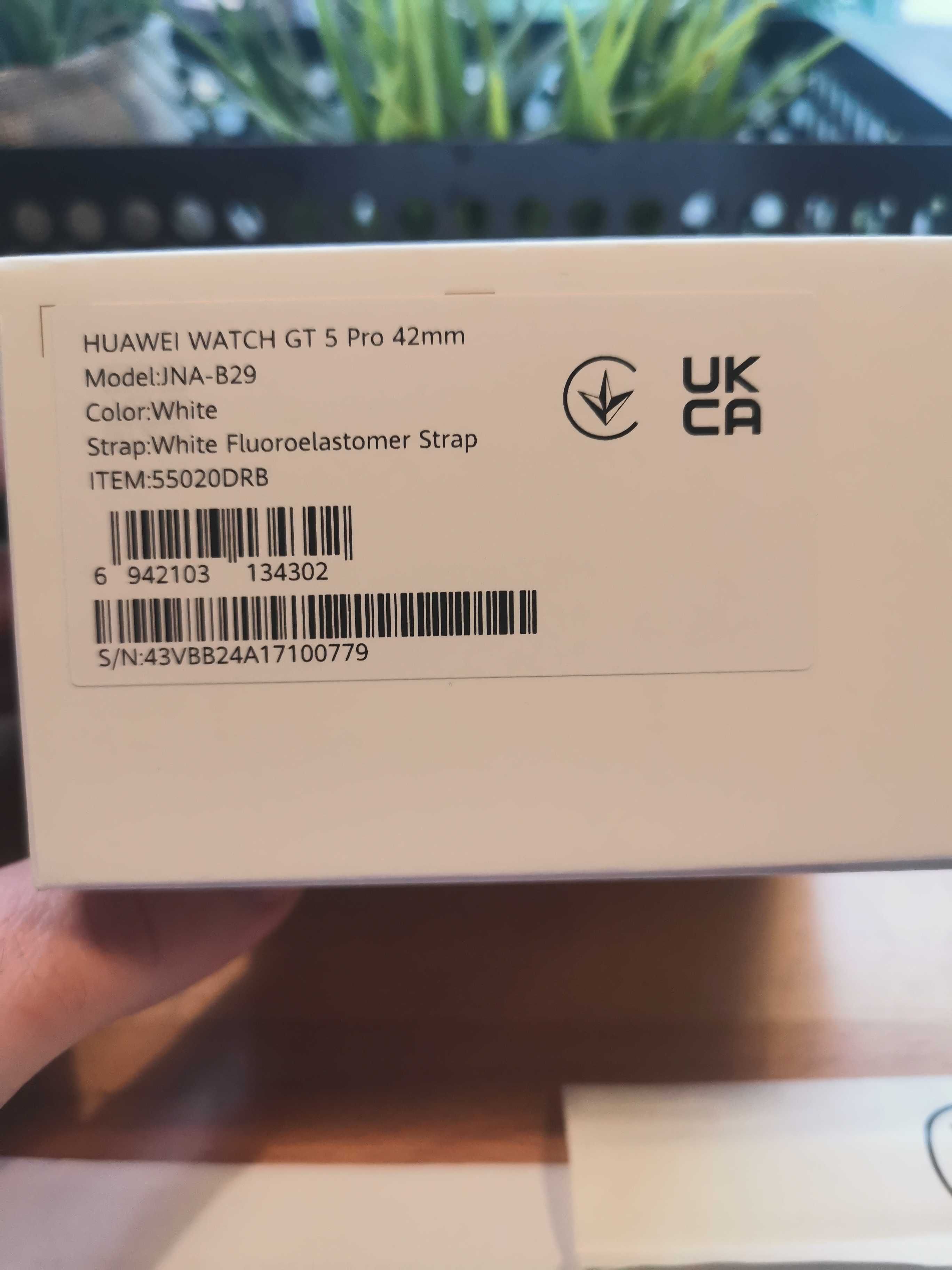 Смарт часовник Huawei Watch GT 5 Pro, 42mm, Бял