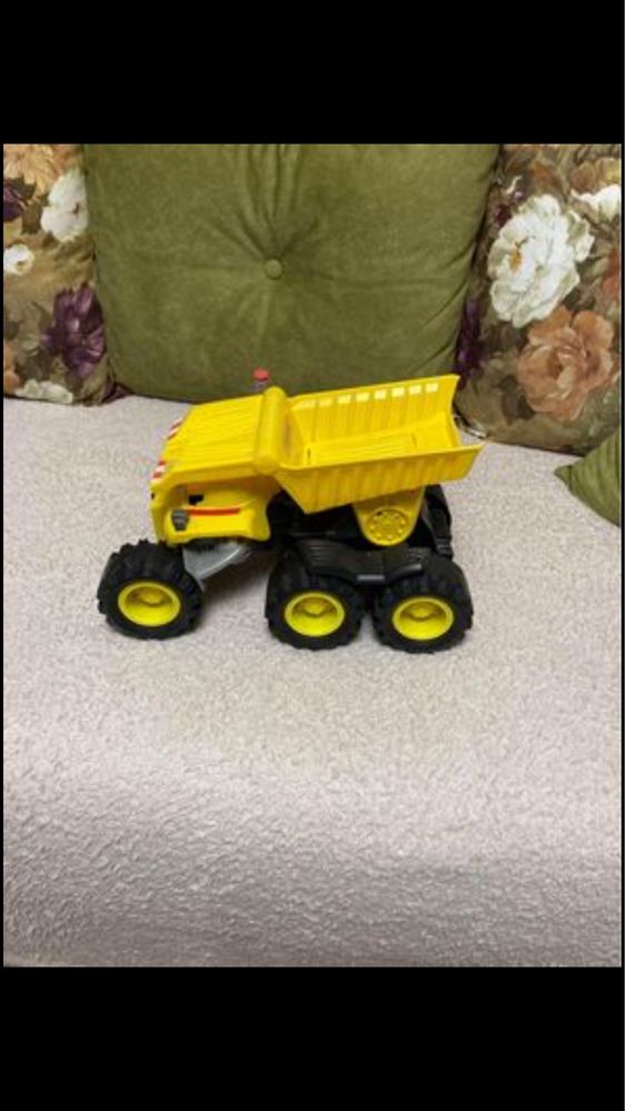 Matchbox Rocky The Robot Dump Truck Talking Dances