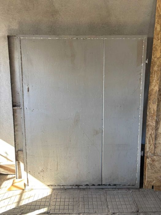 Гаражна врата 1.90х1.50м (метална)