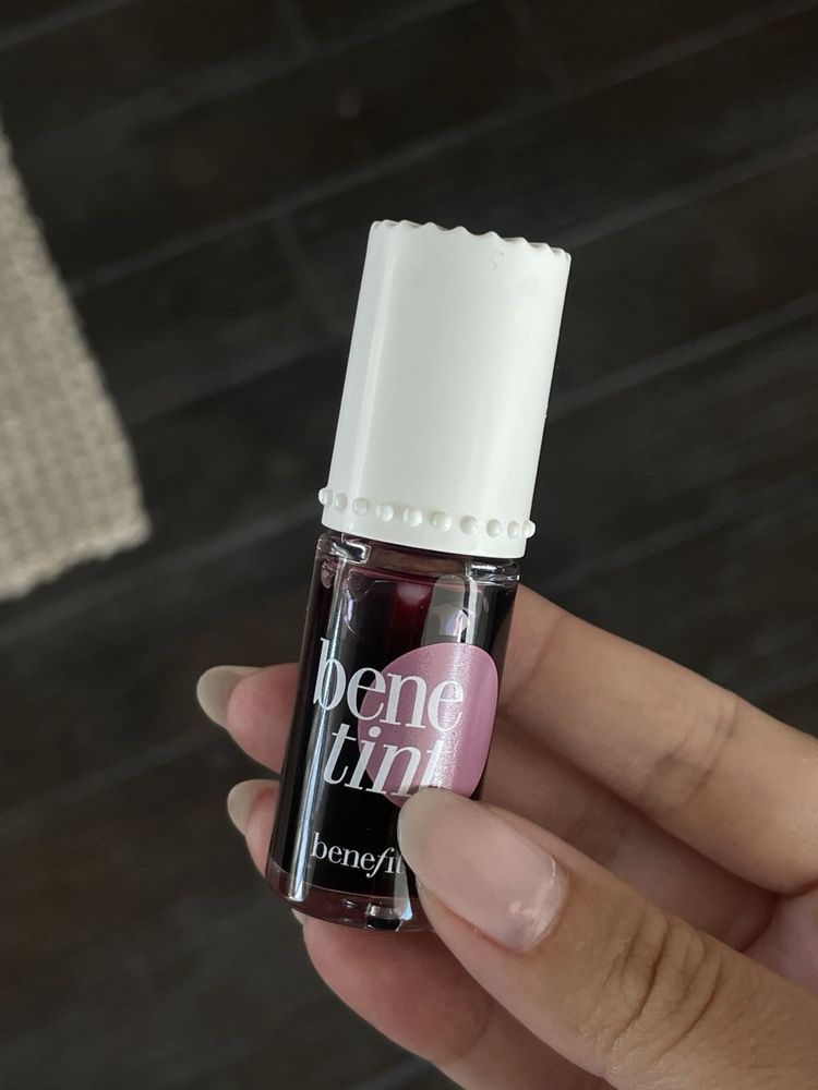 blush si gloss benetint