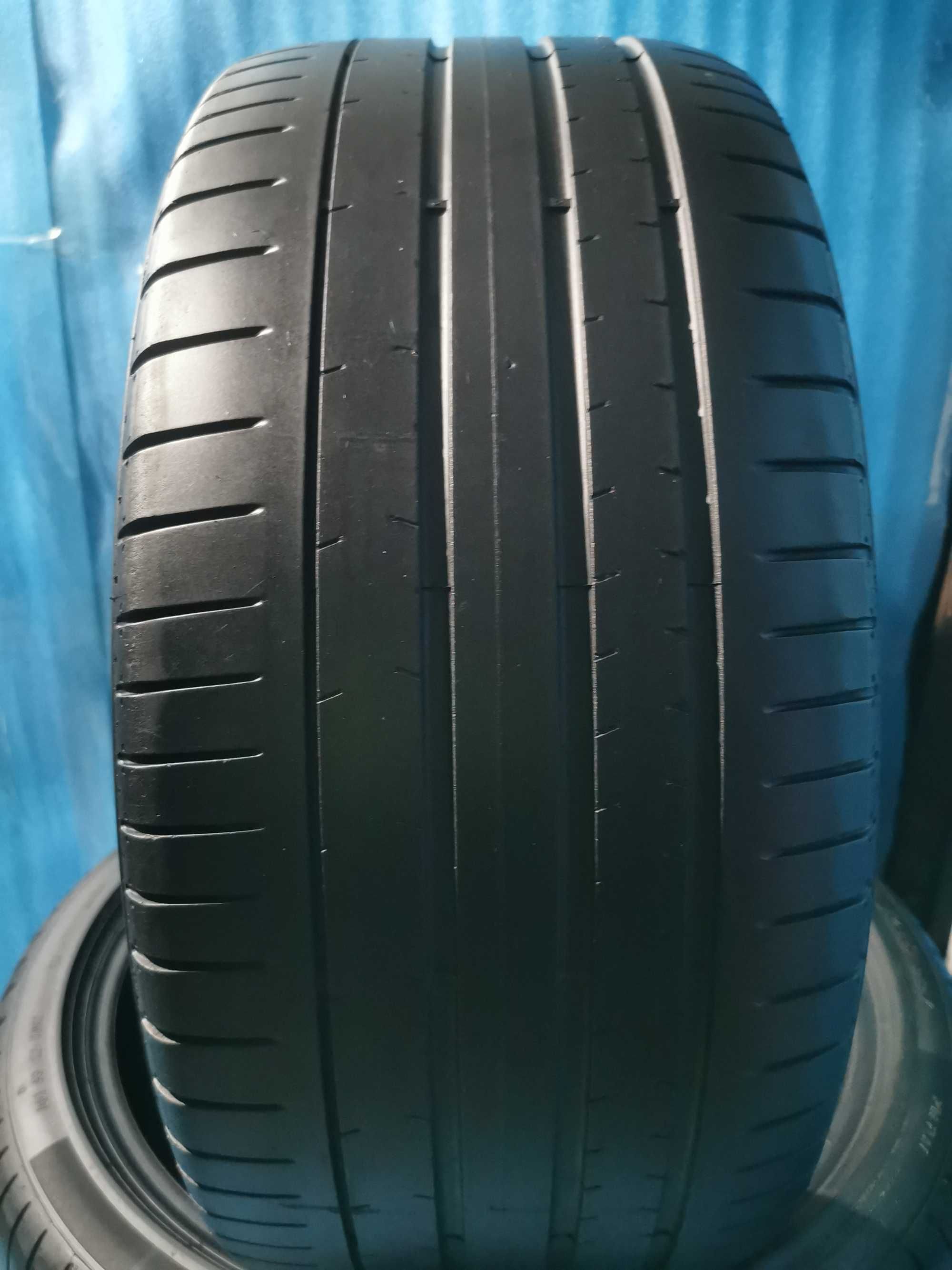 225 40 19 - 255 35 19 pirelli runflat 4 buc