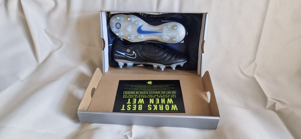 Ghete fotbal Nike Tiempo Elite