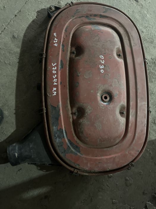 Корпус воздушного фильтра Мерседес 124