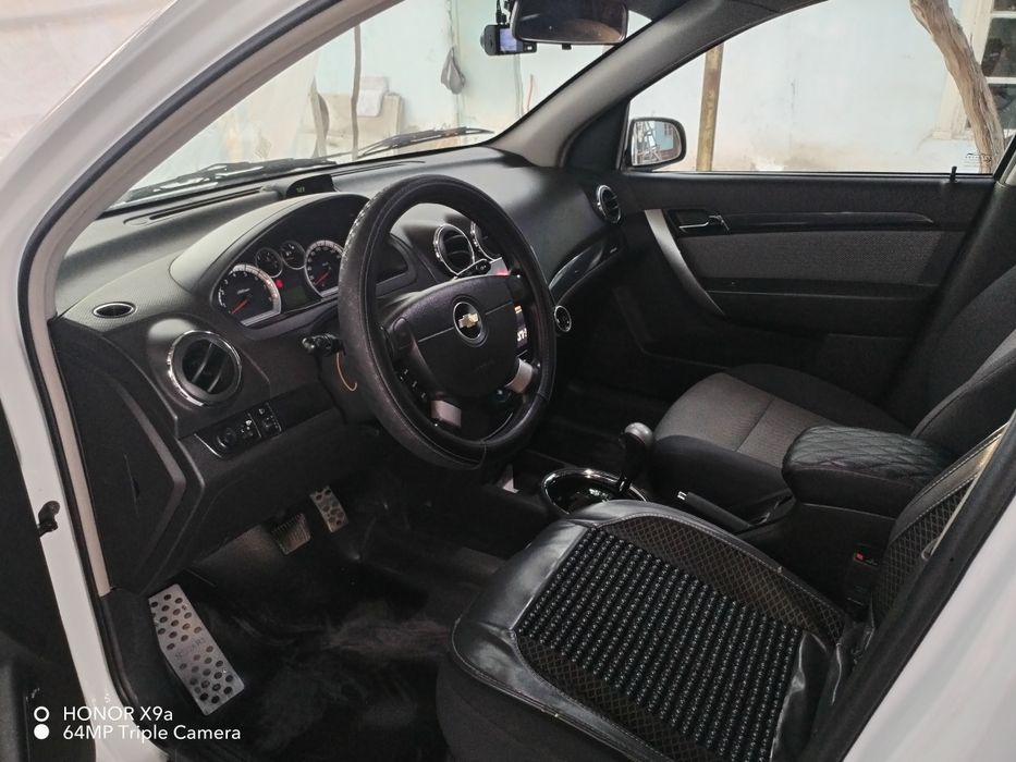 Нексия 3 автомат 4 позиция Elegant Plyusсотилади.