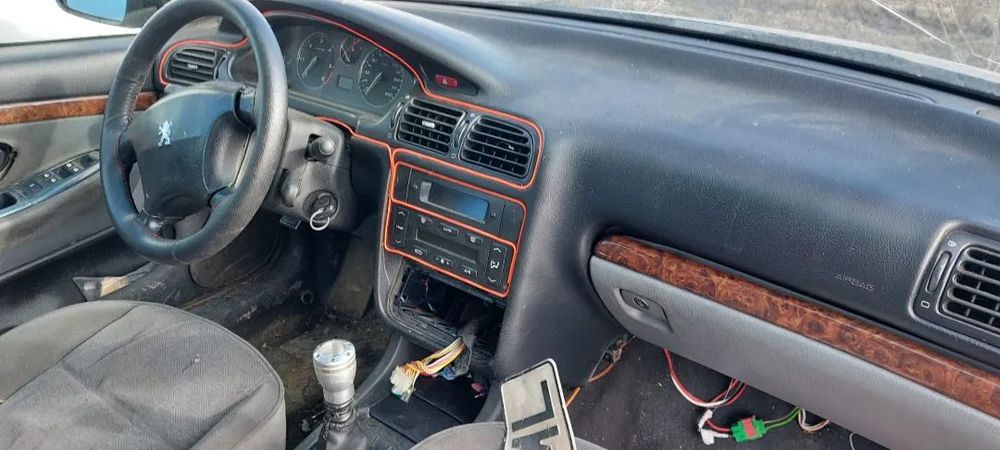 Dezmembrari Peugeot 406 2.0 hdi din 2001