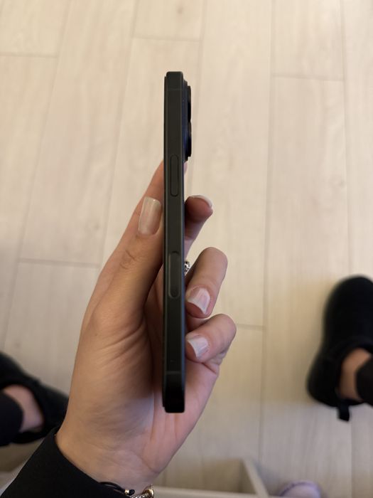 Iphone 16 NEGRU 128 GB