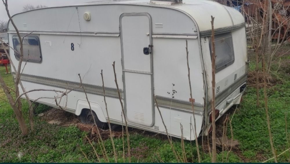 Продавам каравана