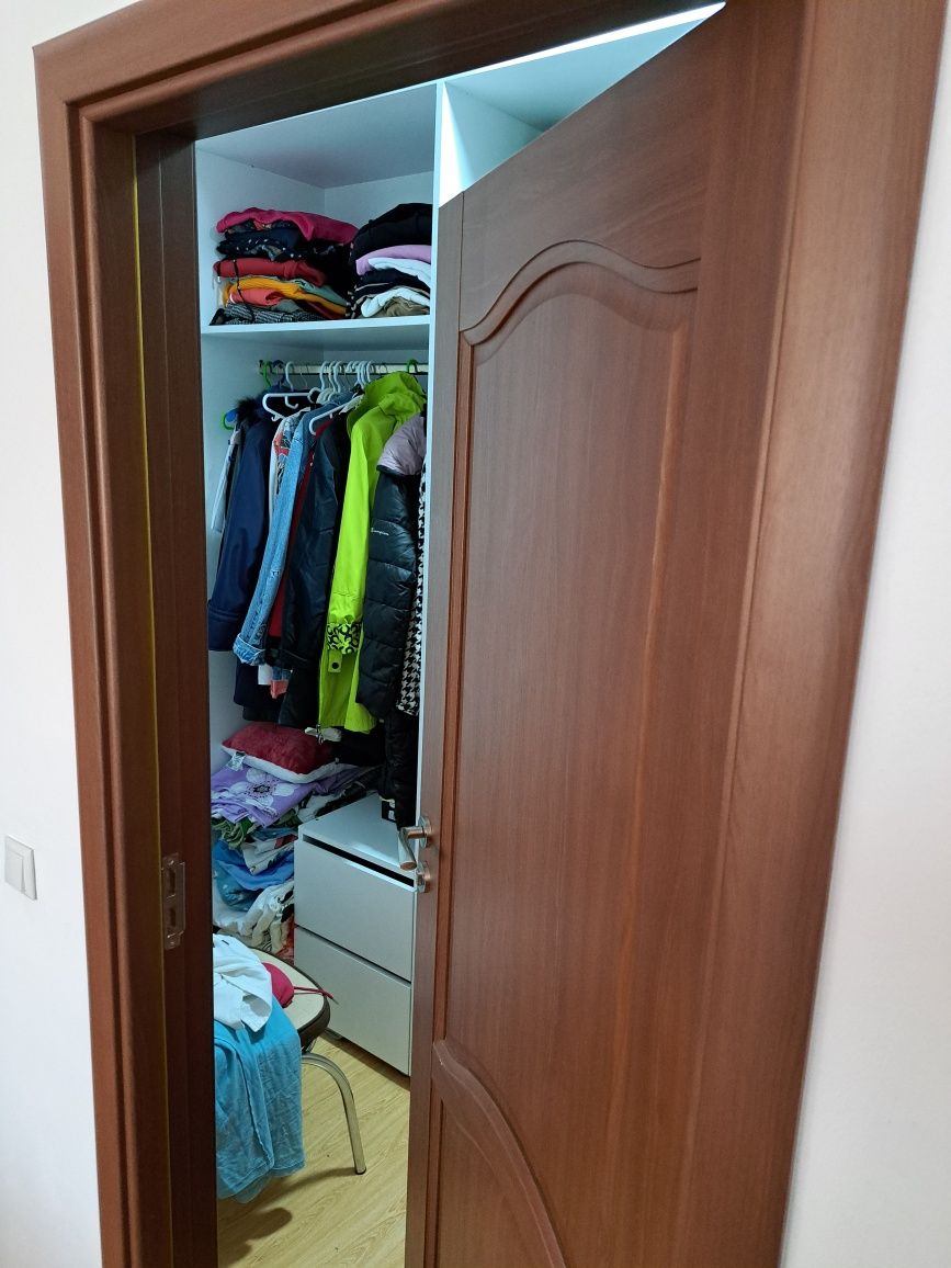 Vinzare apartament 2 camere( Caracal)