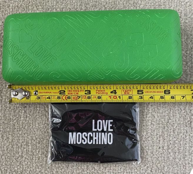 Love moschino Калъф за очила