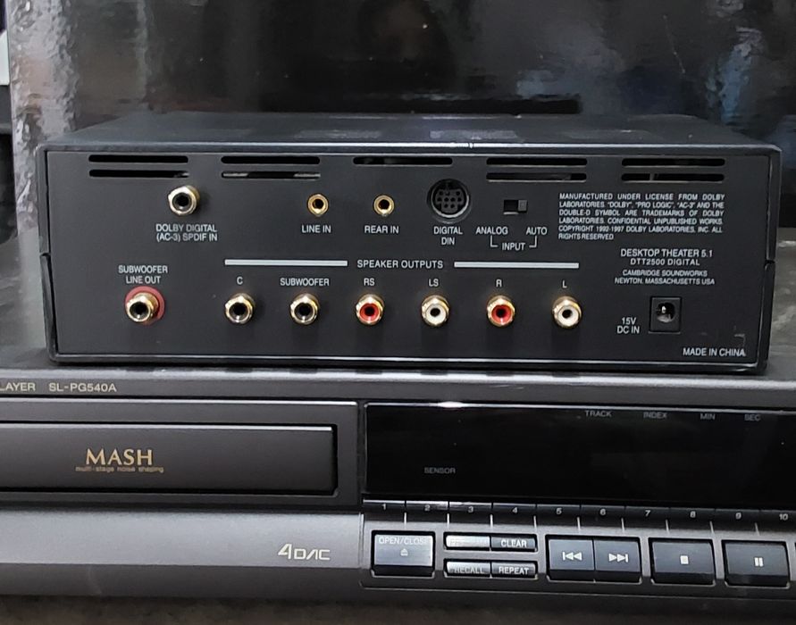 Interfață Audio Focusrite Clarett 2 pre și Theater 5.1 DTT2500